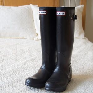 Black Hunter Rain Boots, Size 6